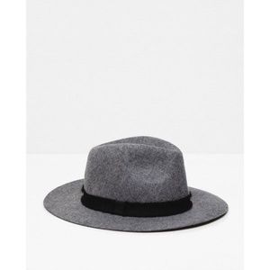 Zara Large Hate (Size Medium) Gray
